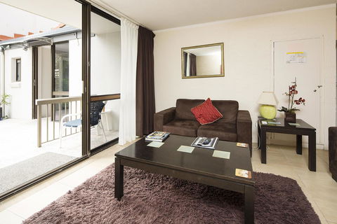 Burleigh Palms Holiday Apartments - Australia Shopping 33