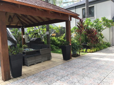 Burleigh Palms Holiday Apartments - Australia Shopping 16
