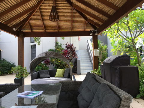 Burleigh Palms Holiday Apartments - Australia Shopping 4