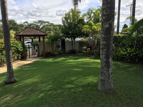 Burleigh Palms Holiday Apartments - Australia Shopping 21