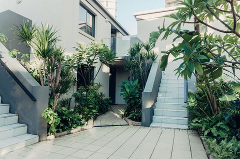 Burleigh Palms Holiday Apartments - Australia Shopping 17