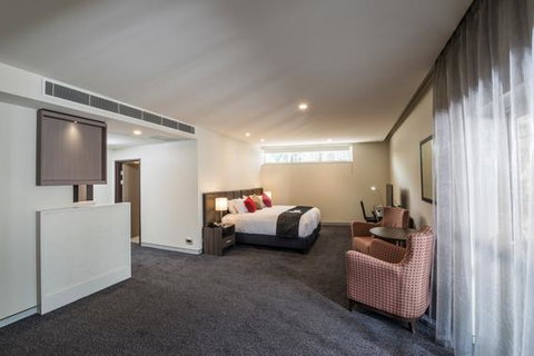 Alexandra Hills Hotel - Accommodation Australia 11