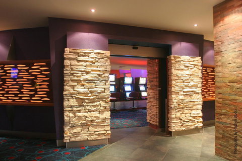 Alexandra Hills Hotel - Accommodation Australia 18