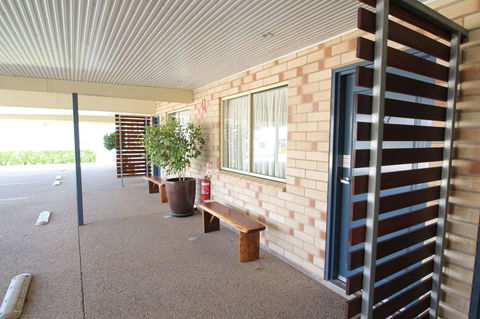 Midlander Motor Inn - Australia Shopping 29