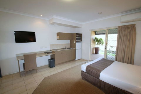 Midlander Motor Inn - Australia Shopping 28