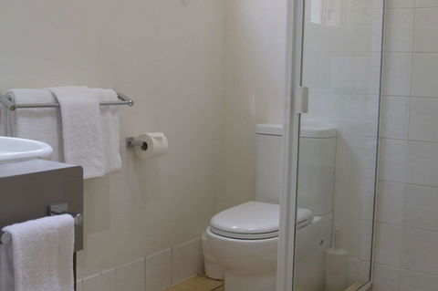 Midlander Motor Inn - Australia Shopping 7