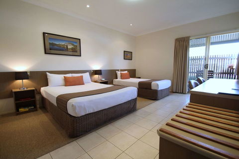 Midlander Motor Inn - Australia Shopping 11