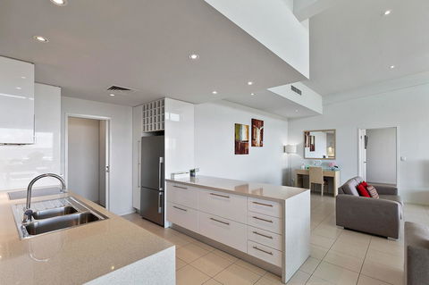 Akama Resort - Accommodation Australia 21