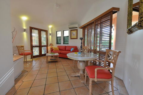 Martinique On Macrossan - Accommodation Australia 4