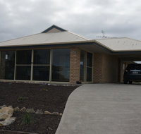 Far Away Escape - Australia Shopping