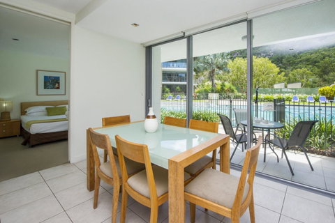 Blue On Blue Apartment 1011 - Accommodation Australia 6