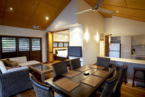 Pure Magnetic Villa 1 - Accommodation Australia 2