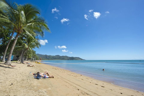 Maggies Beachfront Apartment 5 - Accommodation Australia 2