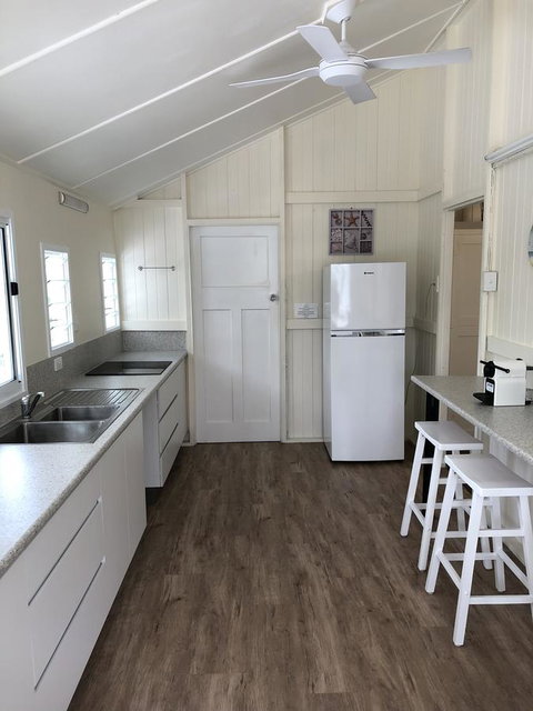 Daggoombah Holiday Home Magnetic Island - Accommodation Australia 2