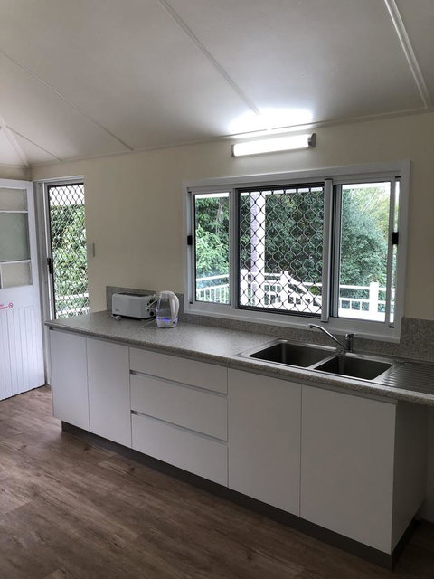 Daggoombah Holiday Home Magnetic Island - Accommodation Australia 3