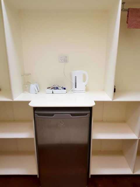 Arcadia Beach Guest House And Car Hire - Accommodation Australia 28