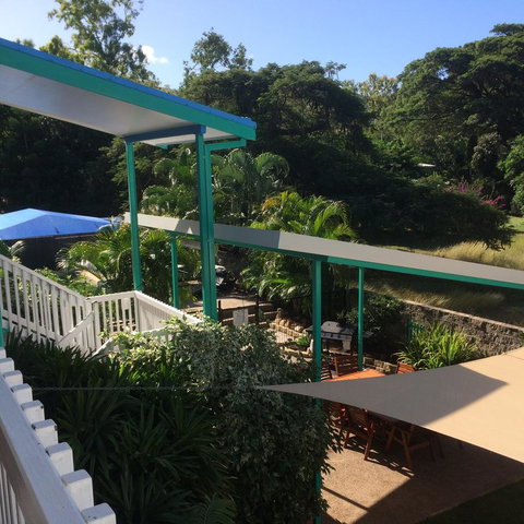 Tropical Palms Resort & 4WD Hire - Accommodation Australia 15