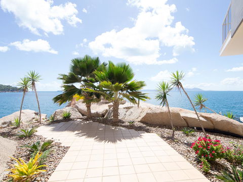 Grand Mercure Apartments Magnetic Island - Accommodation Australia 10