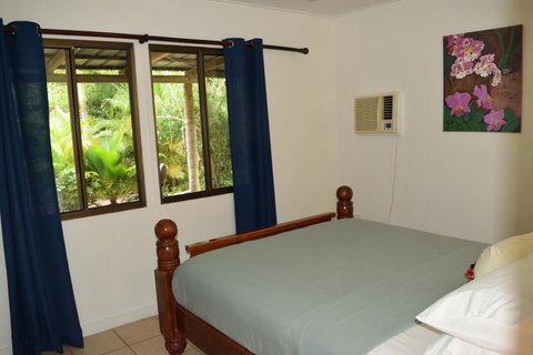 Horseshoe Bay Holiday Unit - Accommodation Australia 5