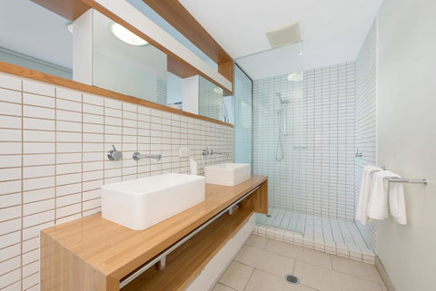 1 Bright Point Apartment 5101 - Accommodation Australia 3