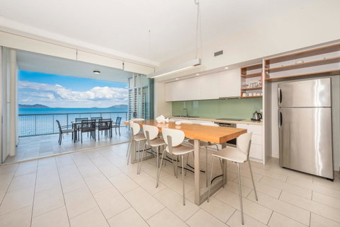 1 Bright Point Apartment 5101 - Accommodation Australia 1