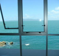 Best at Bright Point Absolute Waterfront 4 bedroom apartment - Accommodation Australia