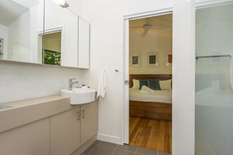 Whispering Palms - Accommodation Australia 14