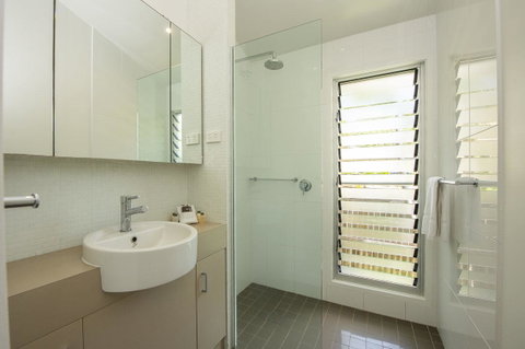 Whispering Palms - Accommodation Australia 9