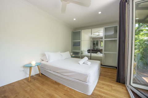 Whispering Palms - Accommodation Australia 5