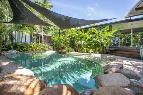 Whispering Palms - Accommodation Australia 2