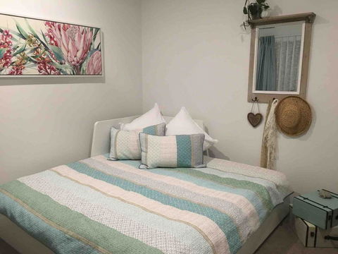 Modern Beach Villa - Accommodation Australia 5