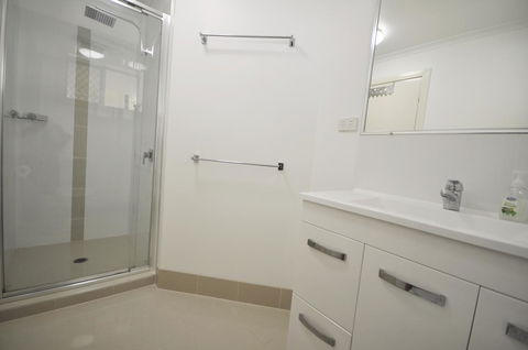 Ocean Wave - Accommodation Australia 14