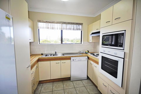 Sands Court On Boyd - Accommodation Australia 7