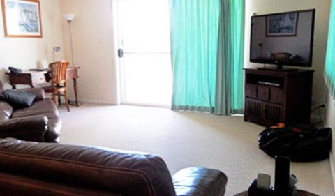 Sylvan Beach Resort - Accommodation Australia 23