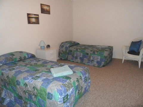 Sylvan Beach Resort - Accommodation Australia 32