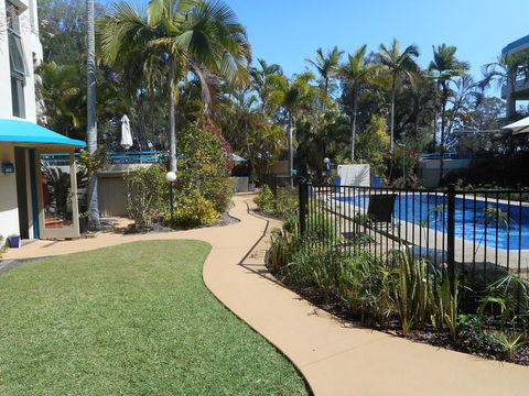 Placid Waters Holiday Apartments - Accommodation Australia 5