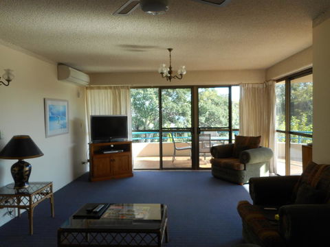 Placid Waters Holiday Apartments - Accommodation Australia 17