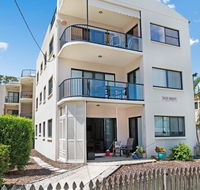 Quiet location across from waterfront - South Esp Bongaree - Accommodation Australia