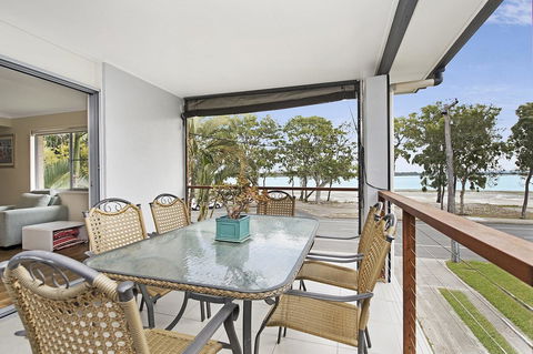 Fishing And Swimming At Your Doorstep - Sylvan Beach Esp, Bellara - Accommodation Australia 0