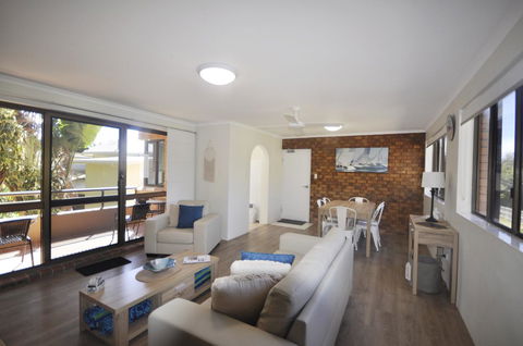 Crystal Waters On The Beach - Accommodation Australia 11