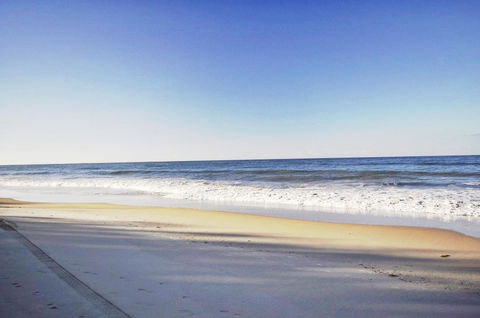 Crystal Waters On The Beach - Accommodation Australia 0