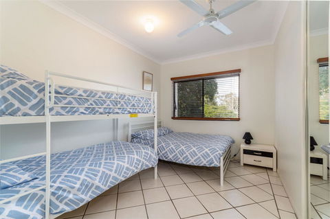 Waterfront Views From Private Rooftop Balcony - Bayview South Esp, Bongaree - Accommodation Australia 14