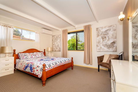 Pet Friendly Cottage In The Heart Of Bribie - Wirraway St, Bongaree - Accommodation Australia 6