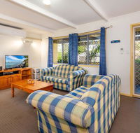 Pet Friendly Cottage in the Heart of Bribie - Wirraway St Bongaree - Accommodation Australia