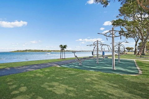 Pet Friendly Cottage In The Heart Of Bribie - Wirraway St, Bongaree - Accommodation Australia 16