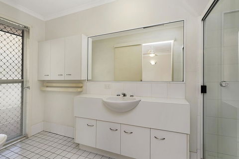 Waterfront Retreat With Room For A Boat - Welsby Pde, Bongaree - Accommodation Australia 1