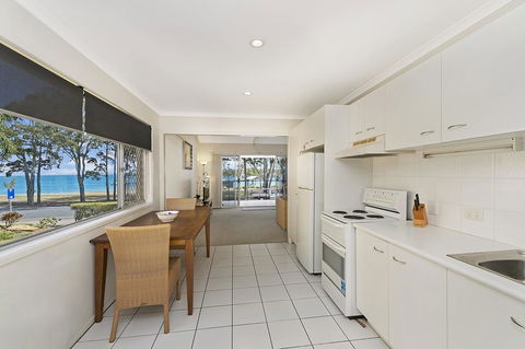 Waterfront Retreat With Room For A Boat - Welsby Pde, Bongaree - Accommodation Australia 15
