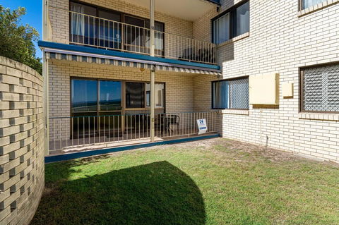 Great Views, Ground Floor Unit Clearview Apartments South Esplande, Bongaree - Accommodation Australia 11
