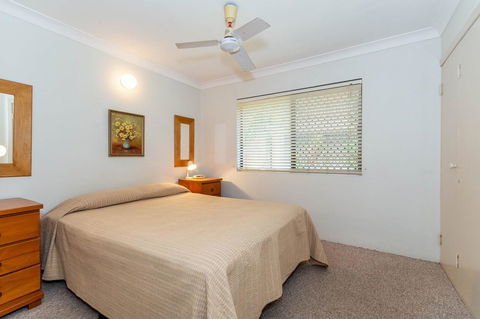Great Views, Ground Floor Unit Clearview Apartments South Esplande, Bongaree - Accommodation Australia 7