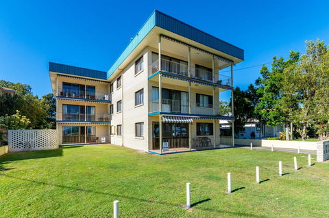 Great Views, Ground Floor Unit Clearview Apartments South Esplande, Bongaree - Accommodation Australia 0